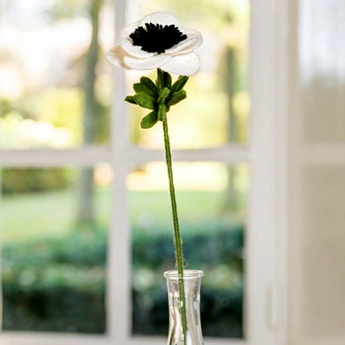 Sjaal met Verhaal Bloem Wolvilt - Anemoon Wit - Homedeco - Handmade&Fairmade - 40cm