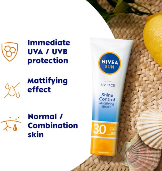 NIVEA SUN Face Shine Control Zonnebrand Gezicht - SPF 30 - Matterend Effect - Zonnebrandcrème - 50 ml