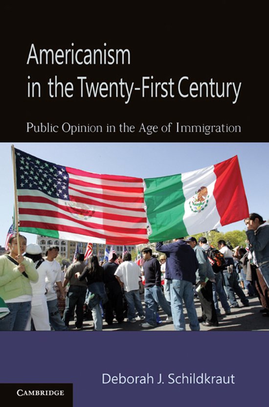 Couverture de livre intitulée 'Americanism in the Twenty-First Century: Public Opinion in the Age of Immigration'. Au premier plan, les drapeaux américain et mexicain.