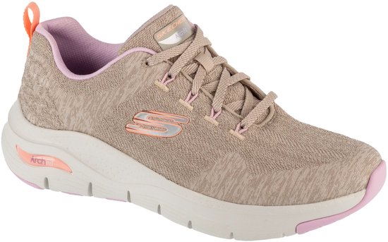 Beige Skechers Arch Fit sneaker met roze details, oranje treklus en comfortabele, dikke zool.