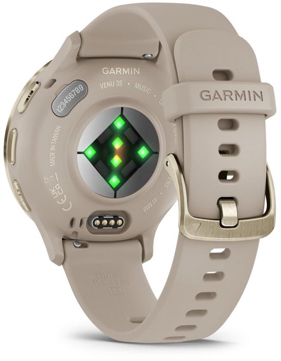 Achterkant van een lichtbruine smartwatch met hartslagsensor en Garmin logo.