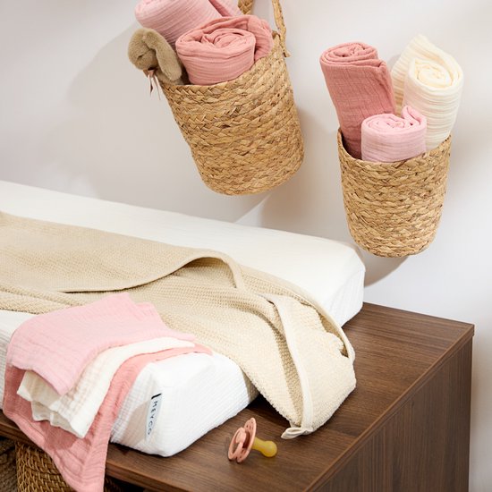 Meyco Baby Uni monddoekjes - 3-pack - pre-washed hydrofiel - soft rose/rose/natural - 30x30cm van Meyco — afbeelding 2