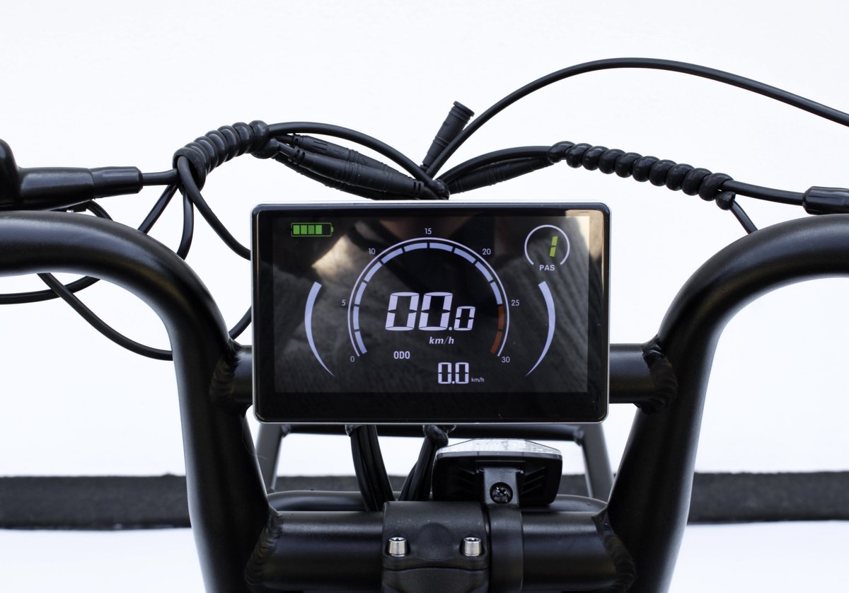 Vilolux® Fatbike electrisch - Fatbike V8 - Fatbike V8 PRO MAX - Fatbike C80 PRO MAX - 2025 Model 4.0 - Dubbele accu - Voorrek - Legaal - Rijklaar - Niet opvoerbare fatbikes - 2 Jaar garantie - Hydraulische remmen - Telefoontasje - Alarm - Zwart - afbeelding 3