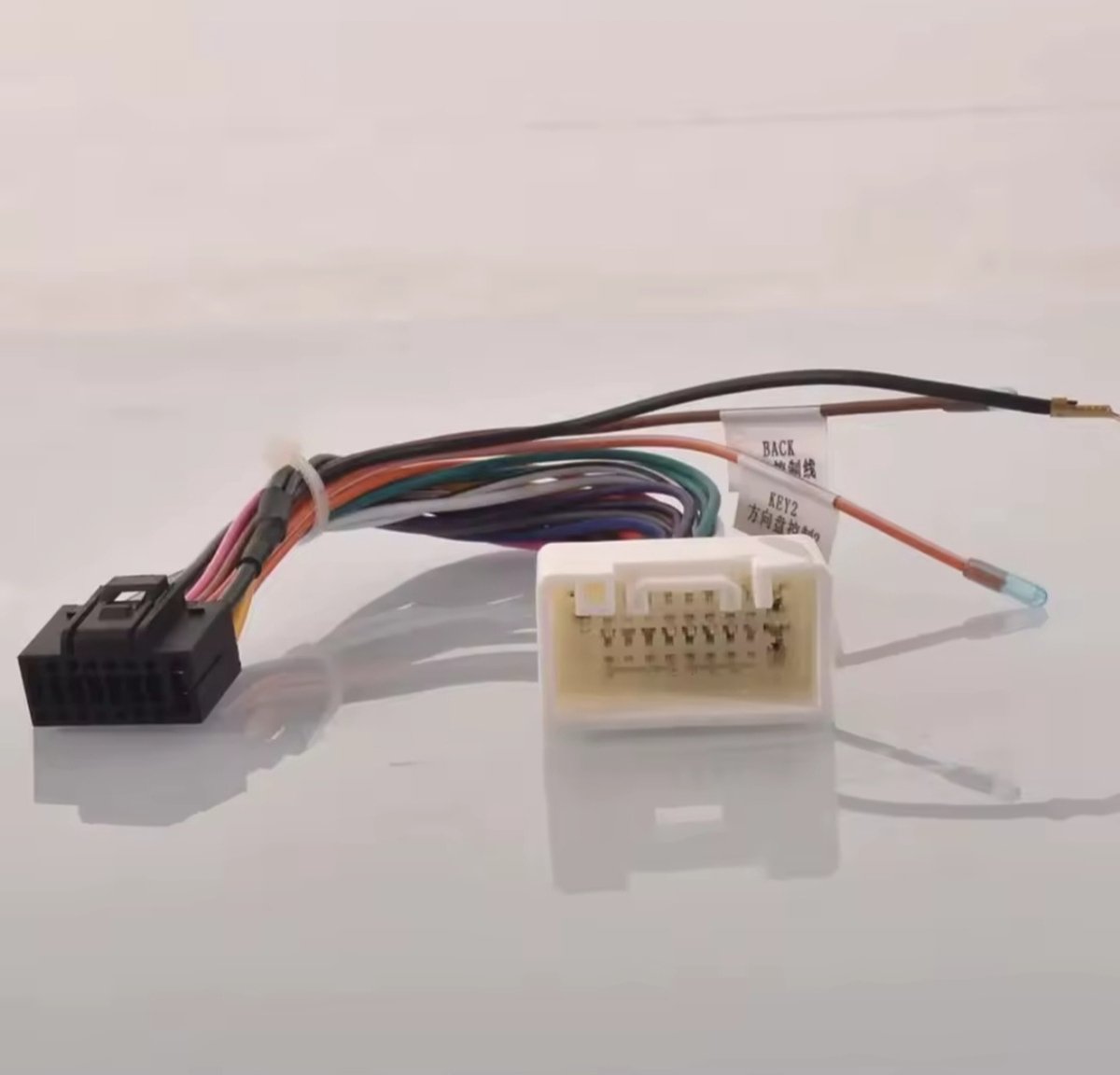 Iso kabelset voor Carplay en Android autoradio | Geschikt voor o.a. Mitsubishi Outlander, Asx 2008-2021 | kabel adapter stekker connector adaptor | 2008 2009 2010 2011 2012 2013 2014 2015 2016 2017 2018 2019 2020 2021