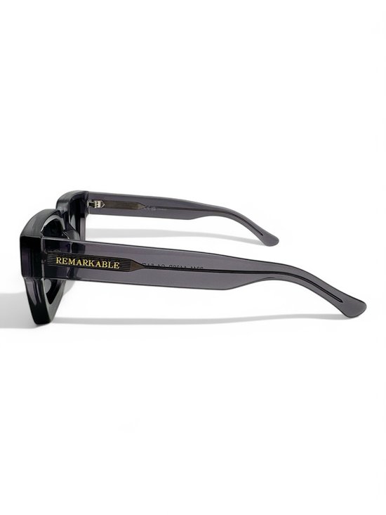 The Brand Remarkable - Raze - Black / Grey Zonnebril Unisex - Zwart/Grijs - Rechte Hoeken (Vierkant) - UV400 - Acetaat - Cat. 3 van The Brand Remarkable — afbeelding 3