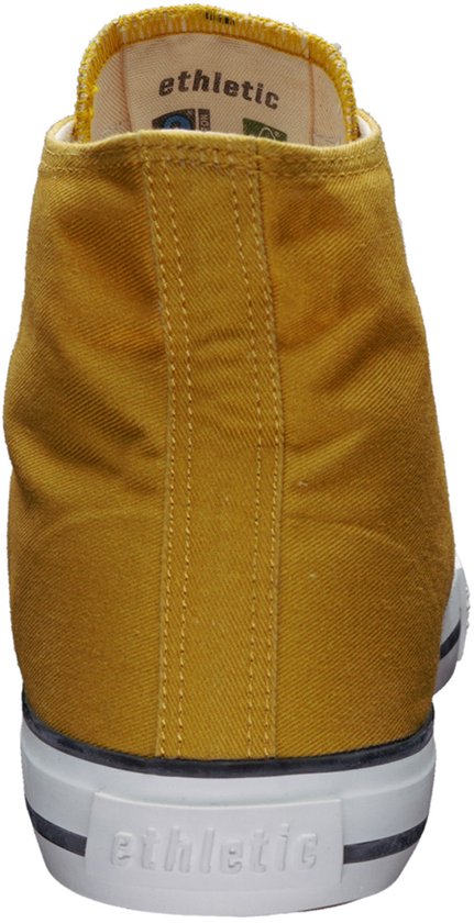 Baskets en toile à coupe Hi et capuchon White