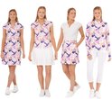 Vier modellen in golfkleding met bloemenprint in roze, paars, oranje en groen op een witte achtergrond.