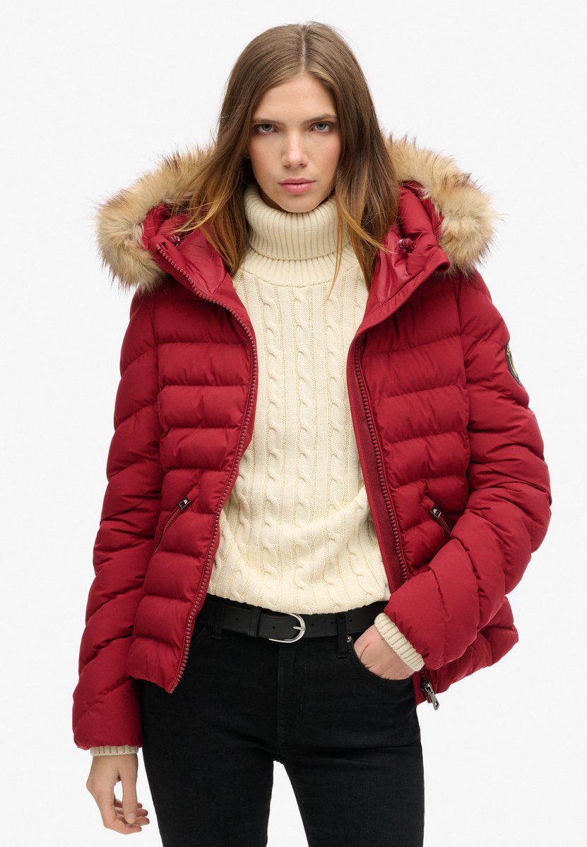 Superdry Gewatteerde Fuji-jas met capuchon van imitatiebont Dames Gewatteerde jassen Rood