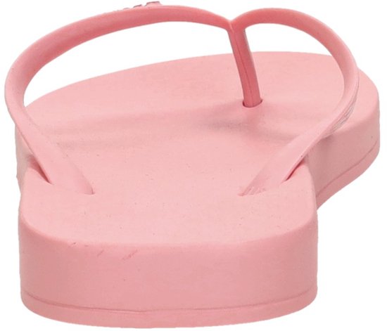 Roze Ipanema teenslipper met een effen zool.