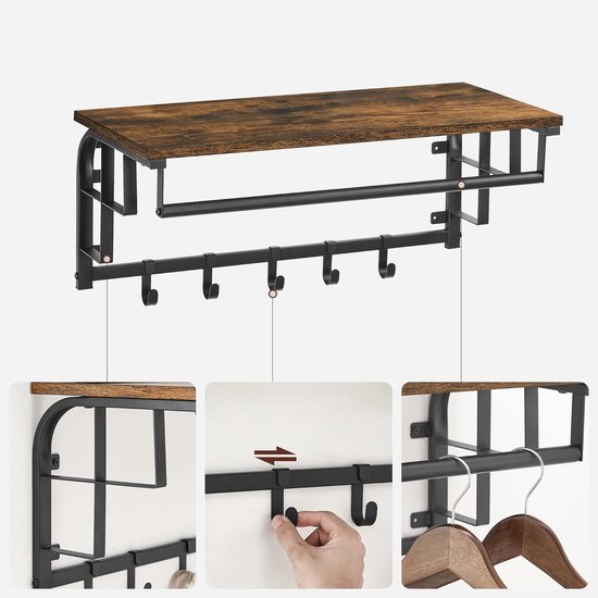 Wandkapstok met bruine houten plank, zwarte metalen frame met 5 verplaatsbare haken en een kledingroede. Getoond met een tas en een jas.