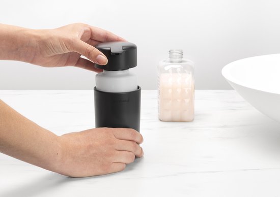 Brabantia ReNew distributeur de savon 250 ml - Dark Grey