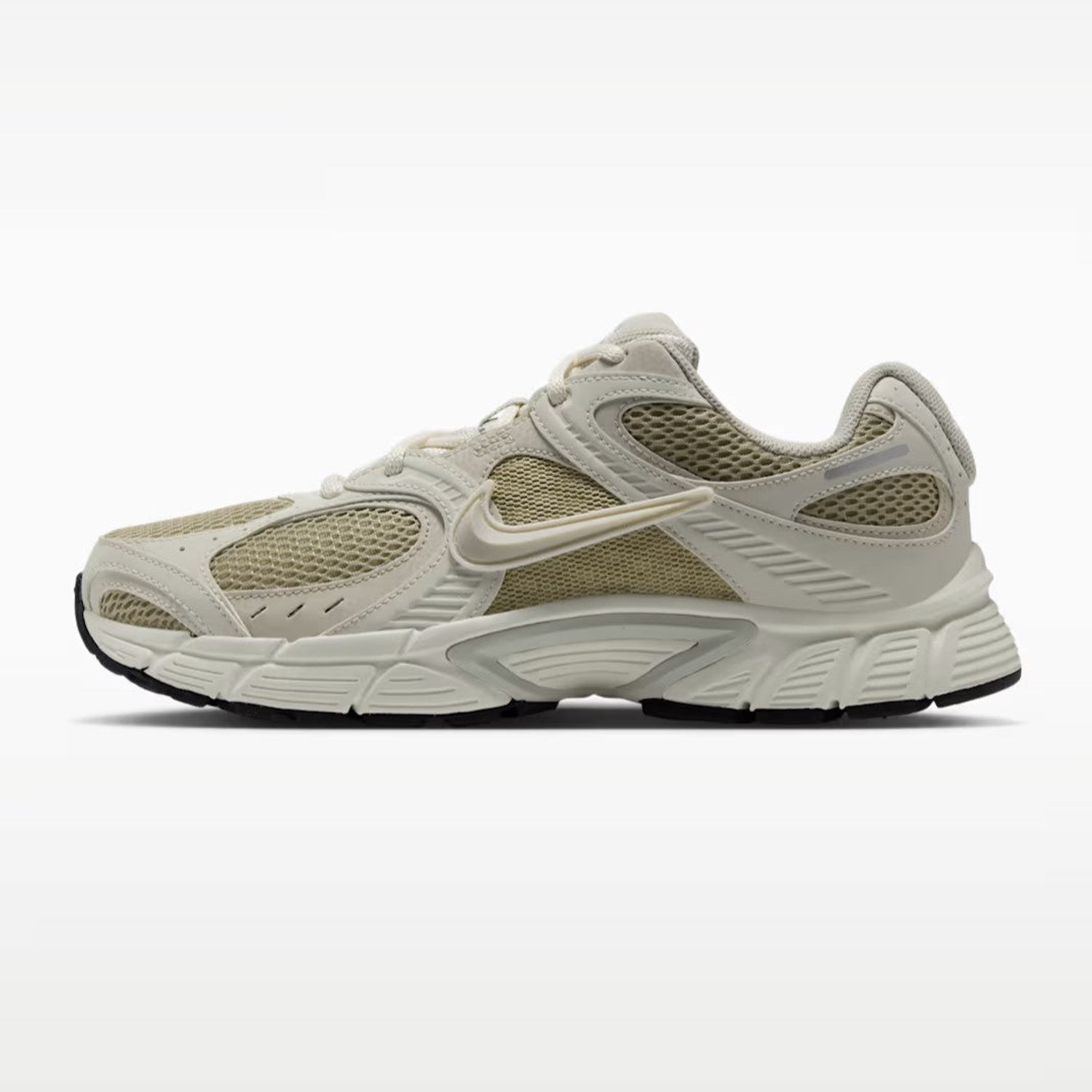 Nike V5 RNR Unisex Desert Light Bone Wit