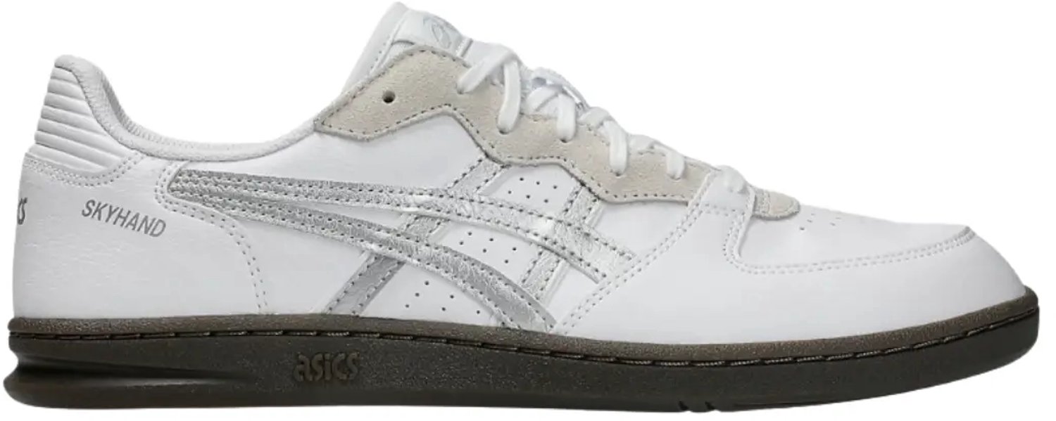 Asics skyhand og in de kleur . Wit