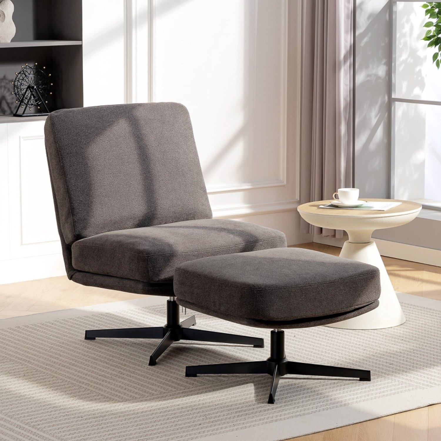 OKWISH Fauteuil met Hocker - 68 cm Breed - Beide 360 Graden Draaibaar - Voor Woonkamer en Leeshoek - Stof en Staal - Donkergrijs