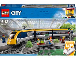 LEGO City Le train de passagers télécommandé - 60197
