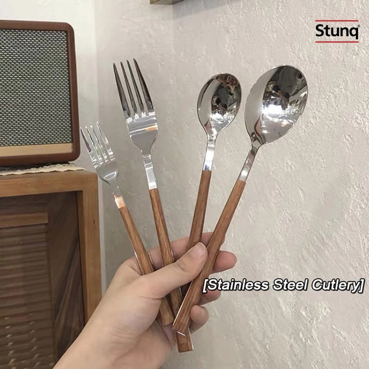Stunq® 24-delig bestekset met houten handvatten - RVS bestek voor 6 personen