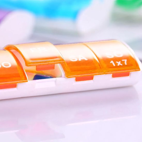 2 stuks wekelijkse pillendoos, afneembare pillendoos met 7 vakken, draagbare wekelijkse pillendoos voor tablets, vitaminen en levertraan (groen en oranje) — afbeelding 3