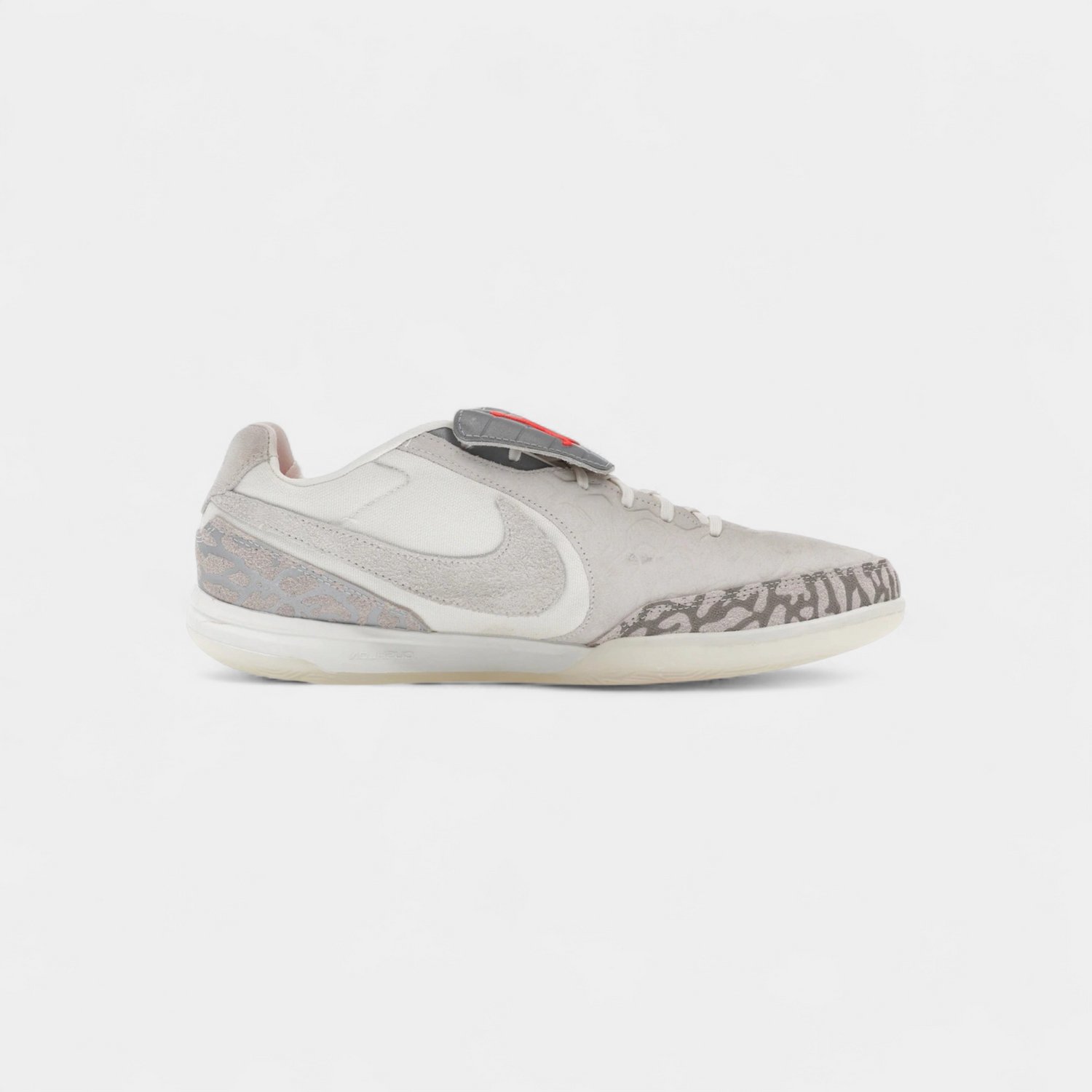 Jordan Tiempo Streetgato SE Phantom Sail Wit