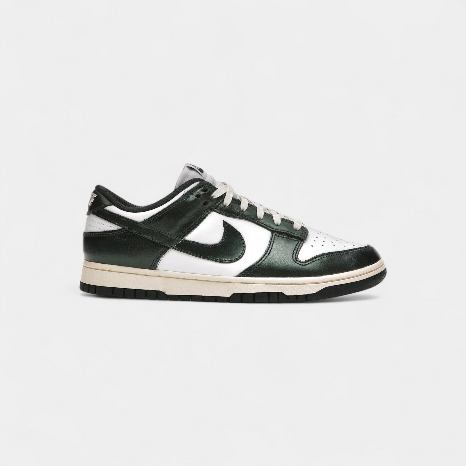 Nike Dunk Low Vintage Groen