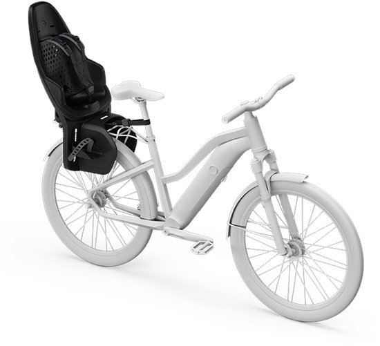 Zwart Thule Yepp 2 Maxi fietszitje gemonteerd op de bagagedrager van een witte stadsfiets.