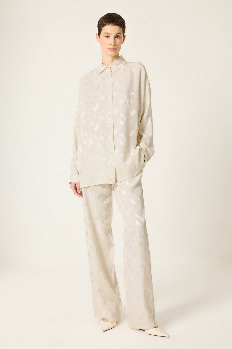 Touché Privé - Jacquard set van overhemd en broek - Ecru - Dames