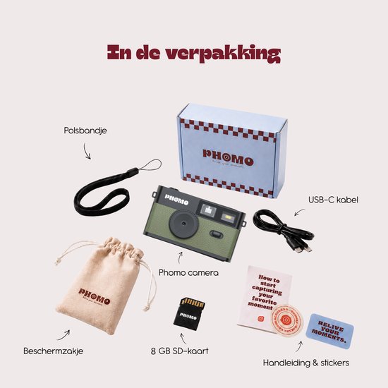 Inhoud van de verpakking: olijfgroene Phomo camera, polsbandje, beschermzakje, 8GB SD-kaart, USB-C kabel, handleiding en stickers, in een Phomo doos.