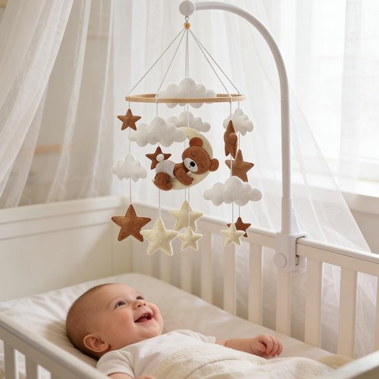 Beer mobiel babybed vilt, mobiel kinderbed, bedbel, windgong, witte wolken en sterren, slaaphulp, babymobiel voor bed voor babykamer, decoratie voor jongens en meisjes — afbeelding 4