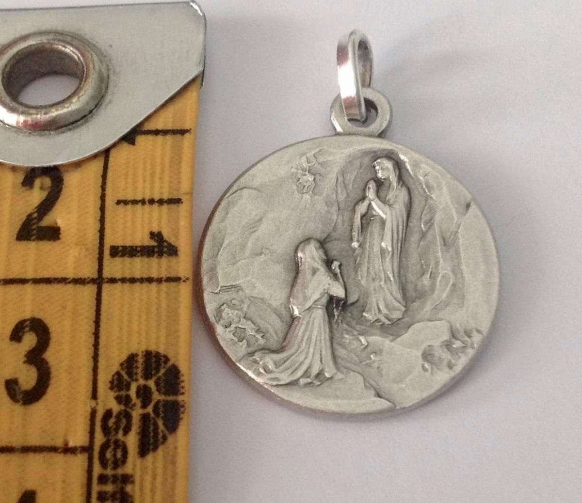 G J 925 sterling zilveren medailles van onze vrouw van LOURDES - DE MEDAILLEN VAN DE KATHOLISCHE HEILIGEN, Medium, Zilver, Geen edelsteen