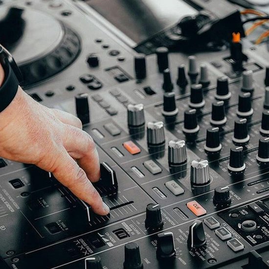 6x Vervangende Fader Hoods voor DJ Mixer, Eenvoudige Installatie, Stijlvol Zwart Ontwerp, Geschikt voor Pioneer DJM600 700 750 800 850 900 2000, DJ Accessoires — afbeelding 5
