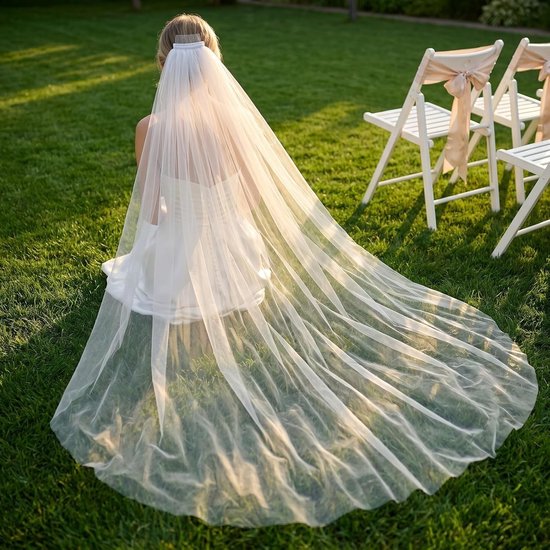 Langere bruidssluier van 300 cm met 2 lagen en kam voor een elegante bruiloft en perfecte look — afbeelding 4