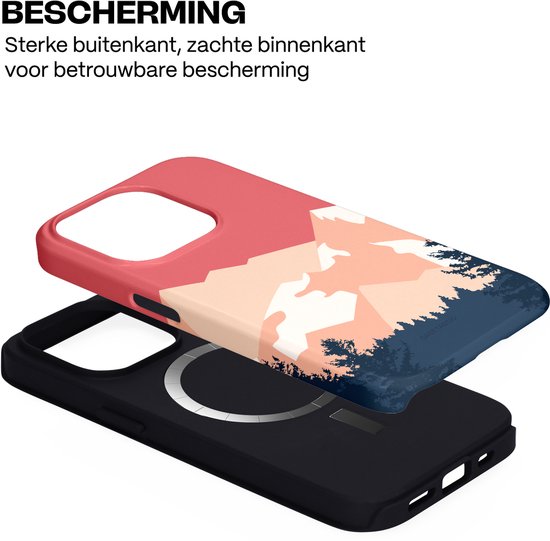 Roze telefoonhoesje met een berglandschap in zachte kleuren en donkere dennenbomen.