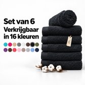 Set van 6 zwarte handdoeken, gestapeld met katoen en beschikbaar in 16 kleuren.