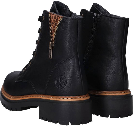 Zwarte Rieker biker boots met rits en luipaardprint voering. Dikke zool.