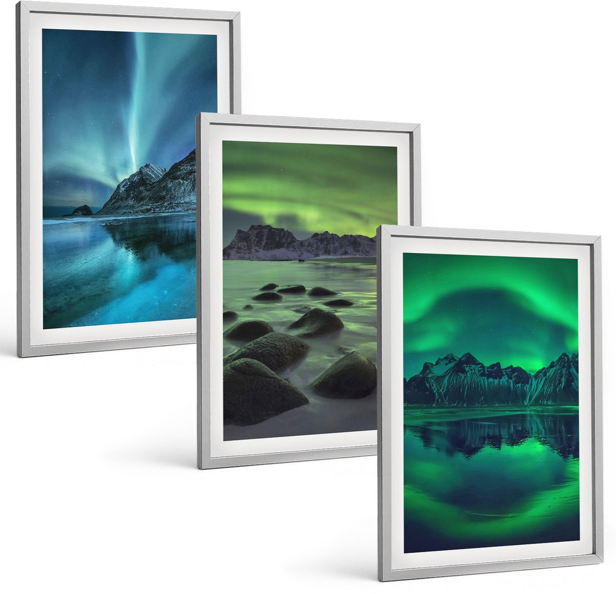 Coloray 3-Delige Schilderij Set - Winterlandschap Met Noorderlicht En Bergen - 40 x 60 cm - Wanddecoratie - Moderne Interieurdecoratie - Moderne Wanddecoratie