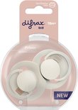 Difrax Lovi fopspeen set 18+ maanden in verpakking met sterilisatiehoesje, lichtbeige en crème.