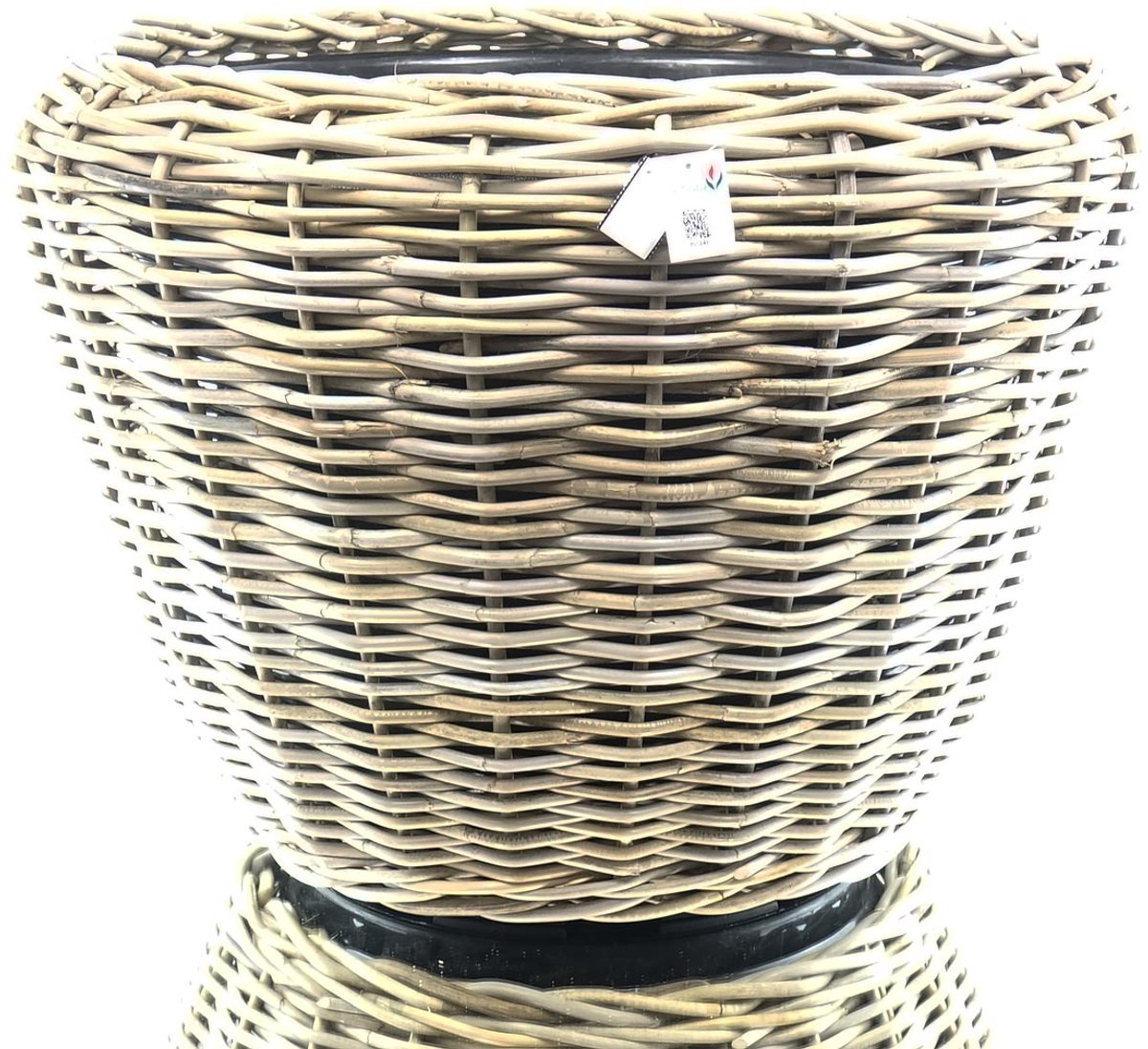 Drypot Rattan Round Outdoor