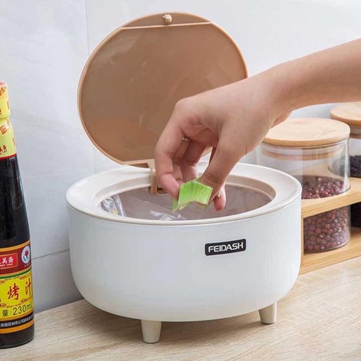 Tafelvuilnisemmer met deksel in houtlook, mini-prullenbak voor tafel met kliksysteem in premium kwaliteit, cosmetica-emmer, klein, inhoud 2 l, afvalemmer, als tafelafvalemmer en prullenbak klein
