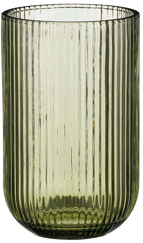Verre à long drink cylindrique en verre côtelé vert clair.