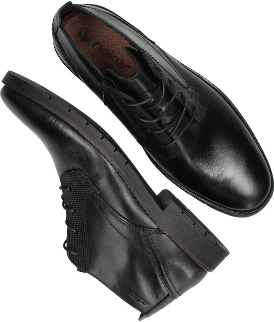 Zwarte Rieker veterschoenen, bovenaanzicht met zichtbare Rieker Antistress binnenzool.