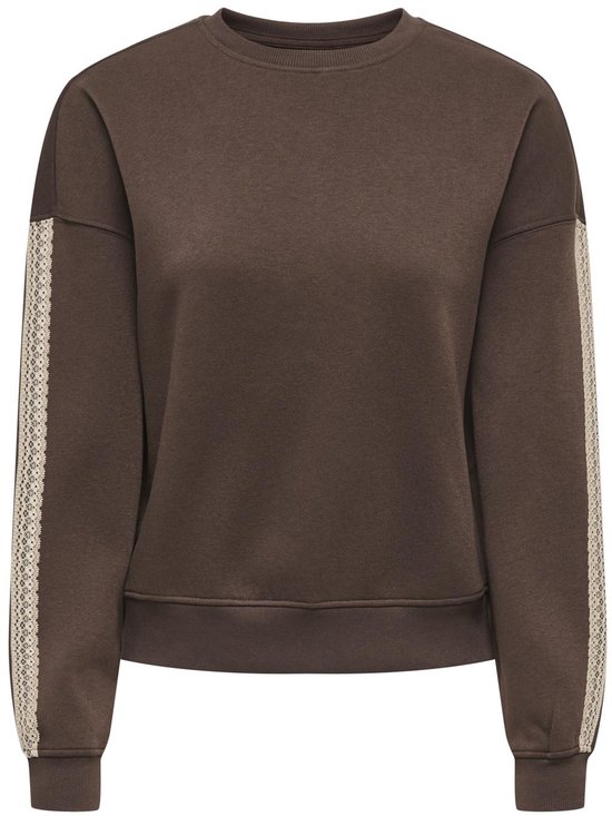 Bruine trui met ronde hals en decoratieve beige kanten stroken langs de mouwen.