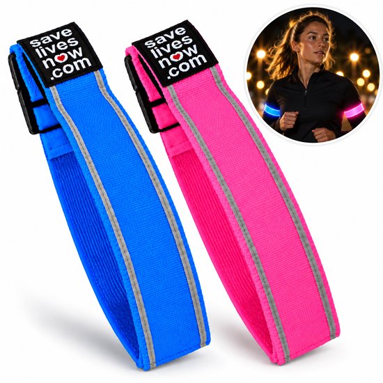 Set van een blauwe en een roze led-armband met reflecterende strips en 'savelivesnow.com' labels.