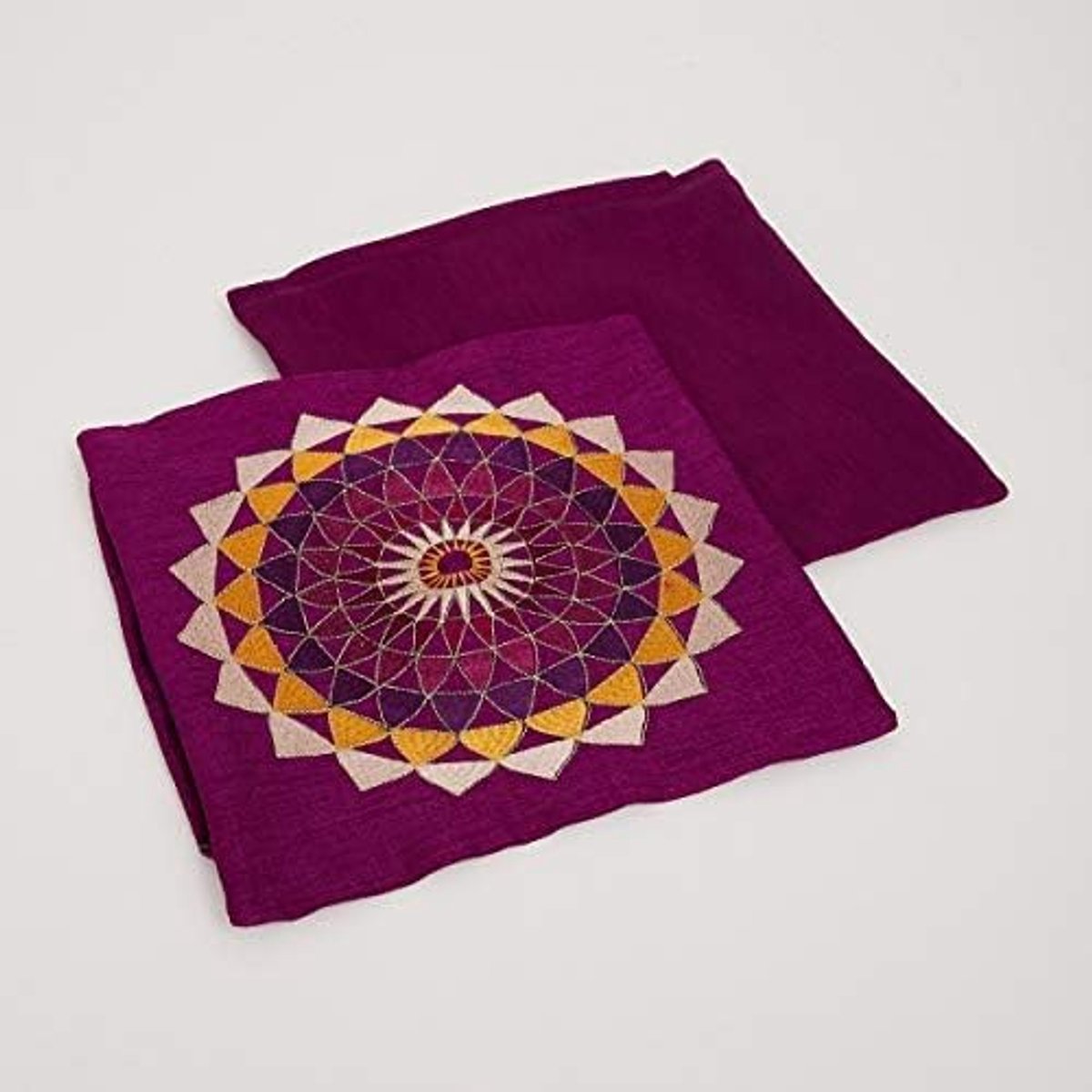 Fine Quality Celebration Geborduurde Kussenhoezen - Set Van 2 Stuks - Purple Act # 540 | Curtain-Act-540