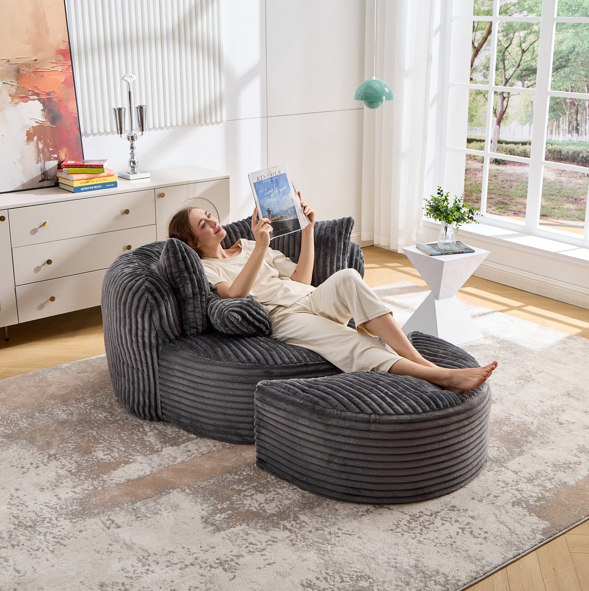 REDOM - Fauteuil - Extra groot zitoppervlak - Met hocker en armleuningen - Met 5 kussens - Woonkamer en slaapkamer - Chenille - Donkergrijs - 168 x 123 x 63 cm