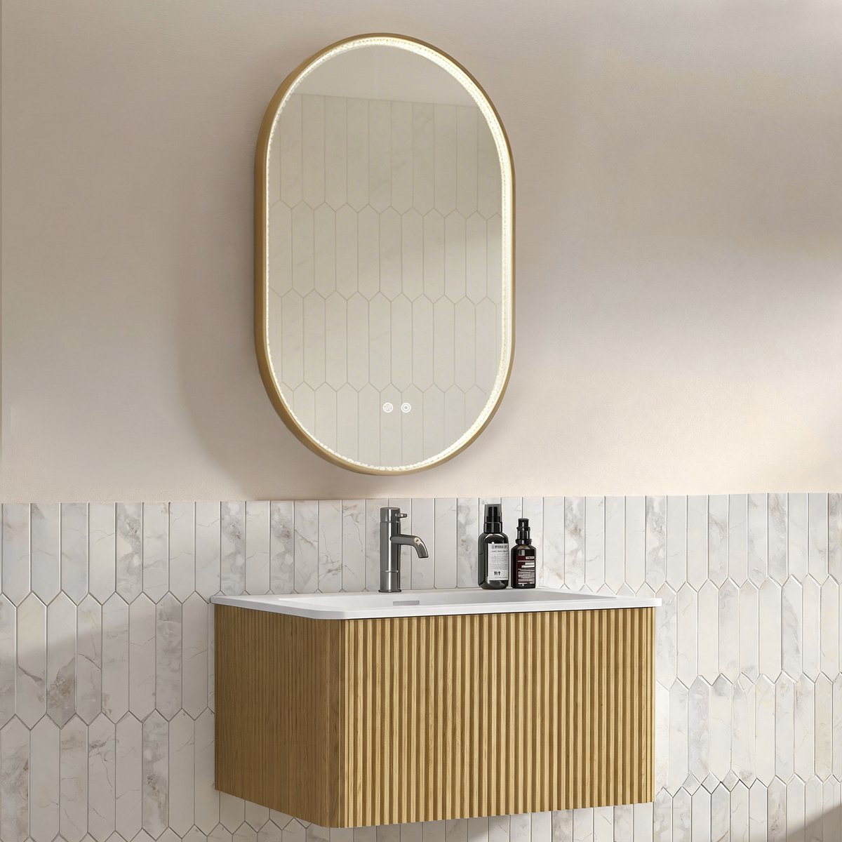 REDOM - Badmeubelset - Wandhangend ontwerp - Geïntegreerde wastafel - LED-spiegel met anti-condensfunctie - Geribbelde structuur - MDF - Eiken - 80 x 50 x 50 cm