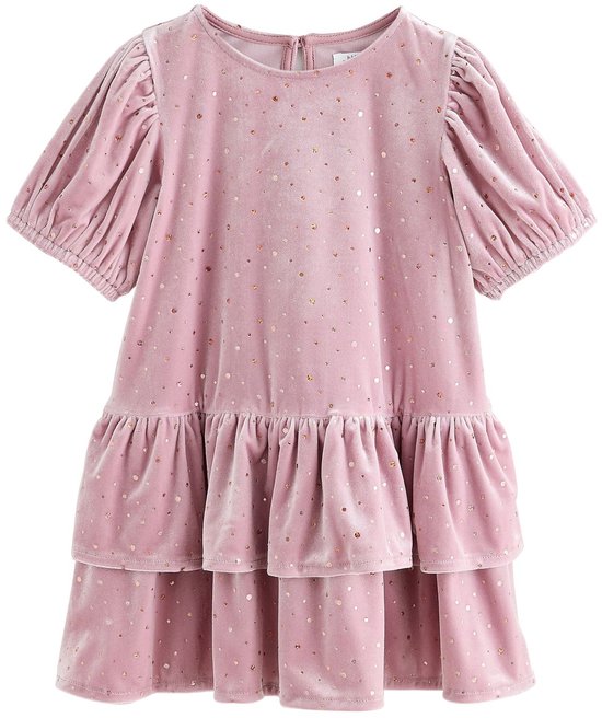 Roze fluwelen feestjurk met korte pofmouwen, een gelaagde rok en een all-over patroon van sprankelende pailletten.