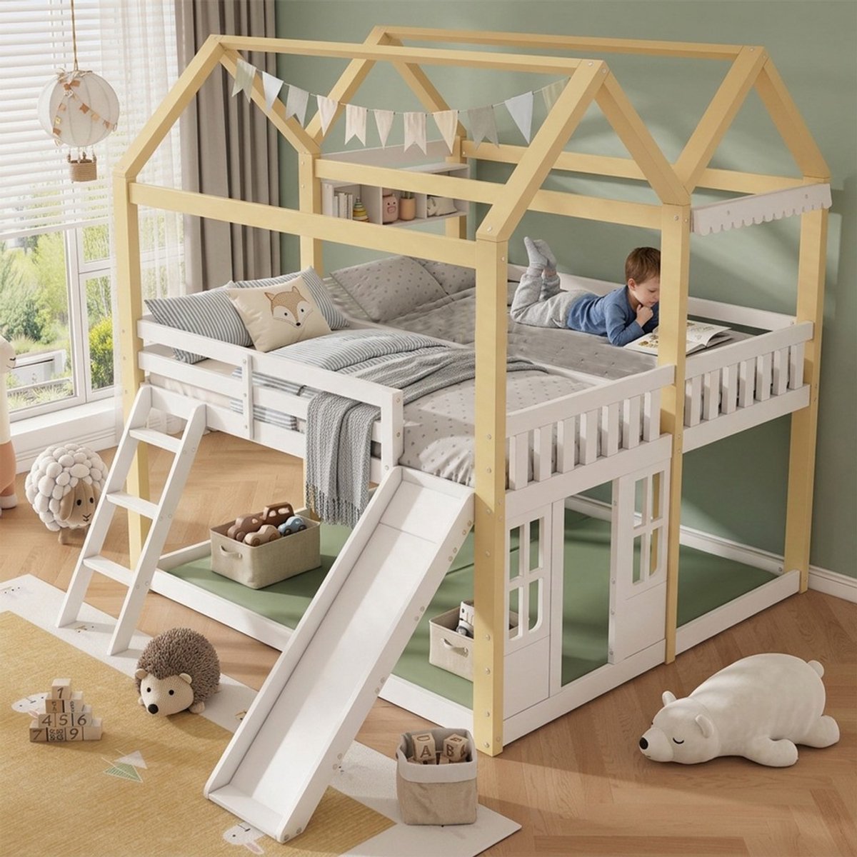 KOMHTOM Kinderhoogslaper 90×200 cm met glijbaan en ladder, huisbed in wit en naturel hout, halfhoge speelbed met deurontwerp, glijbaan en ladder links of rechts te monteren, kinderbed met speelruimte onder de Wit+Natuur