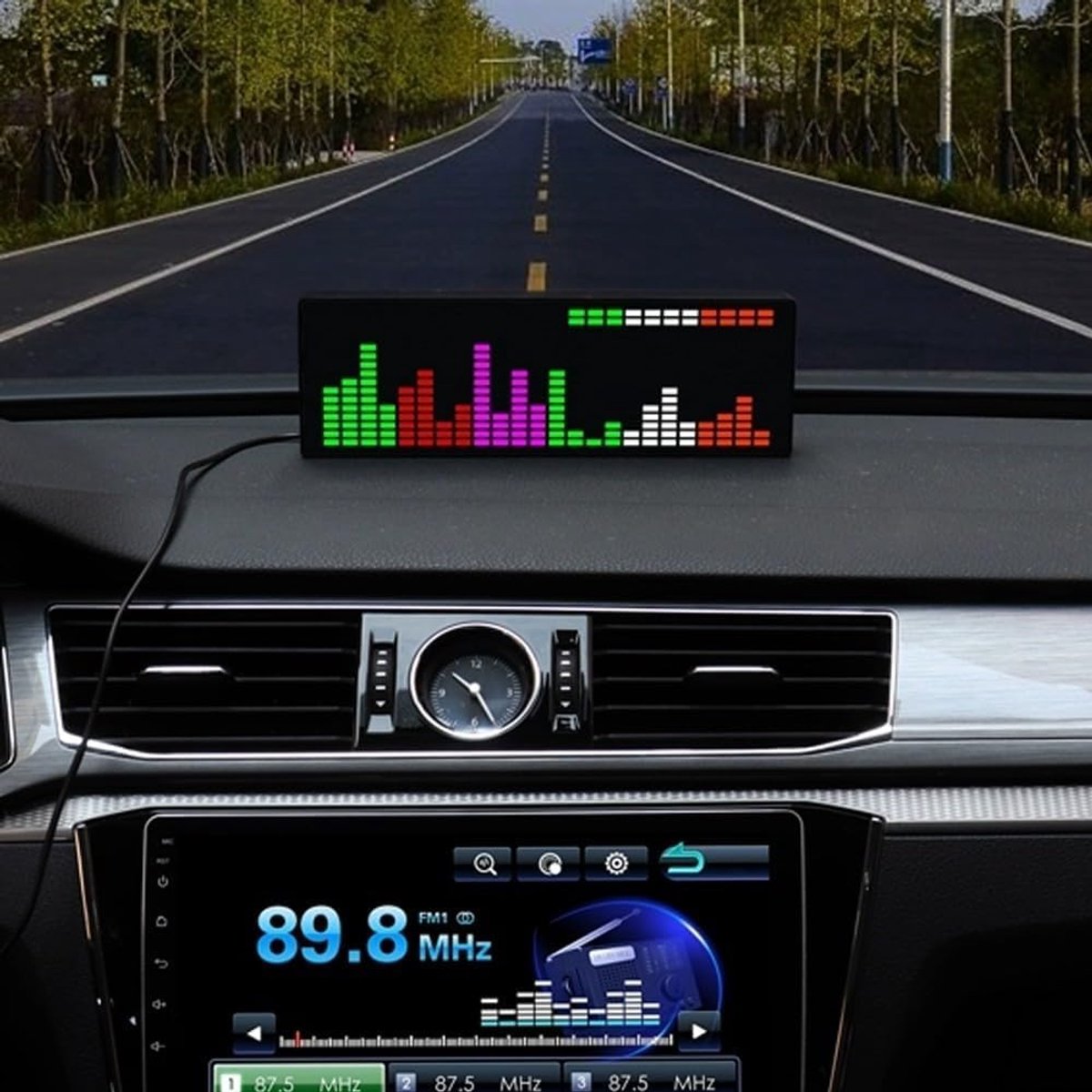 Muziek Spectrum Indicator, Kleur LED Muziek Spectrum Display Analyzer VU Meter RGB Audio Niveau Display Versterker lifier Board met Audio Kabel USB, 1401904099