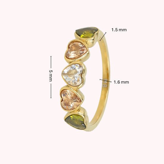 Gouden ring met vijf hartvormige kristallen in groen, perzik en wit, met afmetingen van 1,5 mm, 1,6 mm en 5 mm.