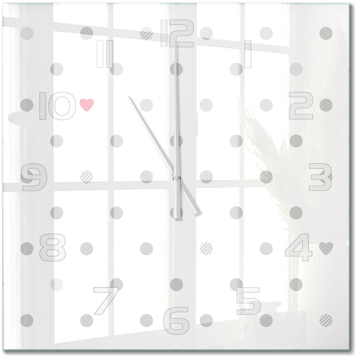 TULUP Wandklok - Stippen en harten Gekleurde Glazen Klok - 60x60 cm - Grijs Glazen Klok Met Print - Witte handen - Vierkante Klok - Moderne Wandklok Glas - Wandklok Glas Decoratie