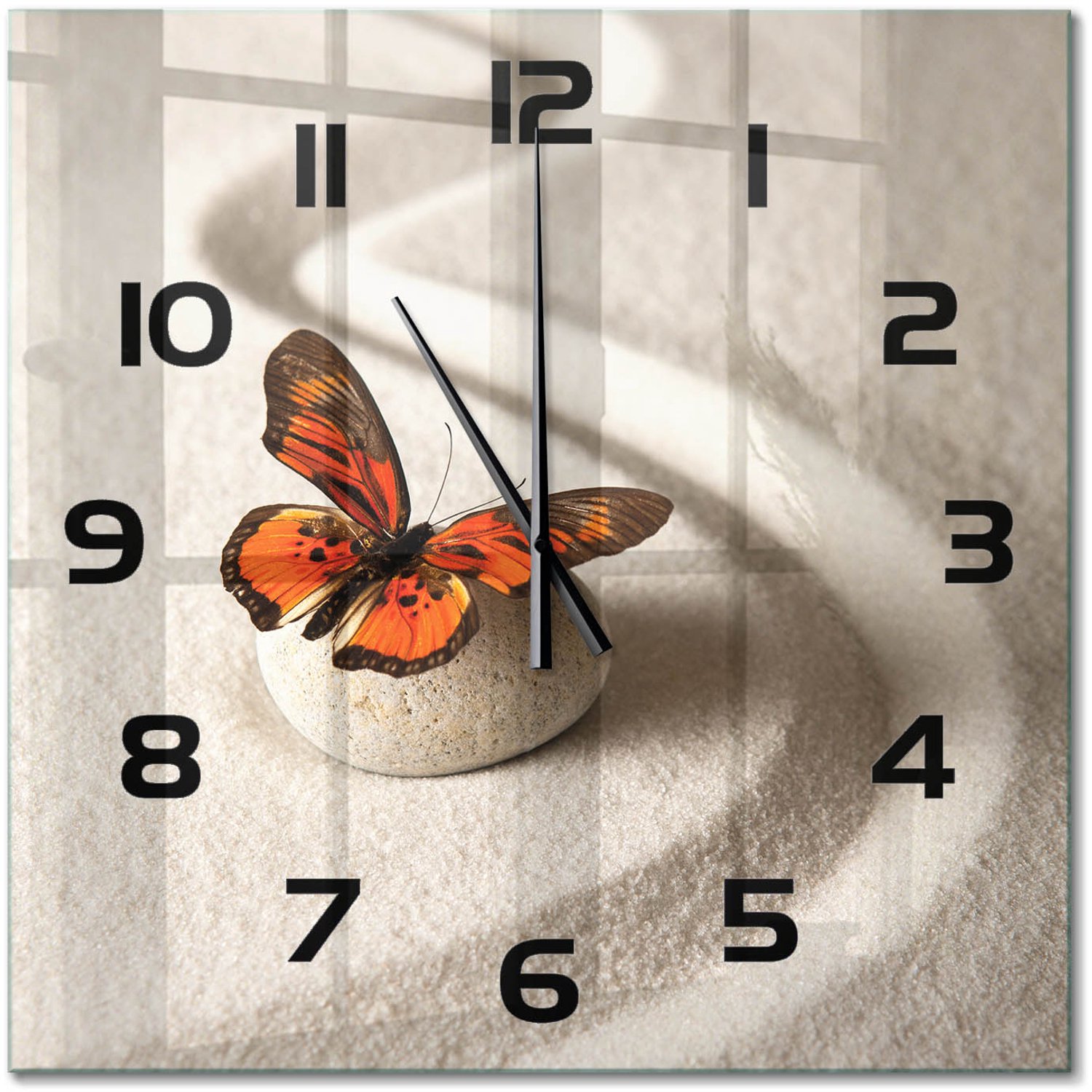 TULUP Wandklok - Zensteen en vlinder Klok Glas Met Opdruk - 60x60 cm - Oranje Moderne Wandklok Glas - Zwarte handen - Vierkante Klok - Decoratieve Glazen Klok - Glazen Wandklok Design